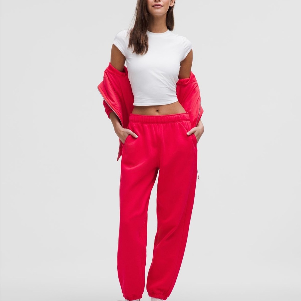 Lululemon Scuba Mid-rise Oversized Jogger Size M - Picture 4 of 4